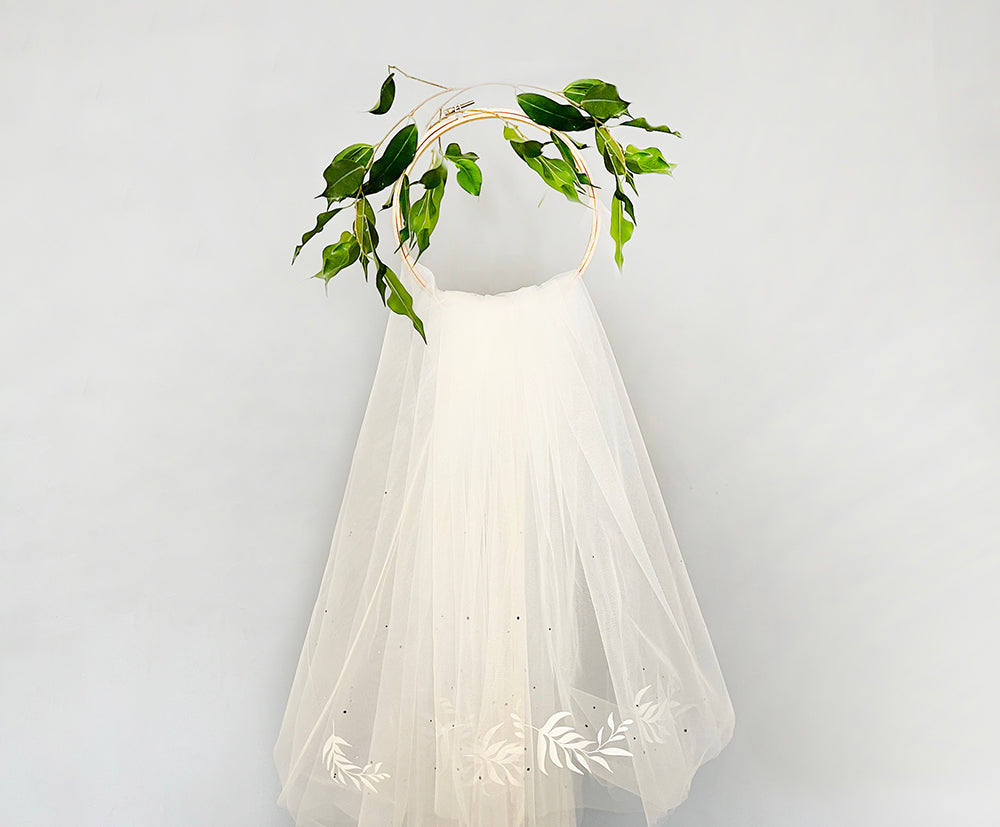 Elegant Bridal Hinoma: Handcrafted Silk Tulle with Personalized Velvet Lettering